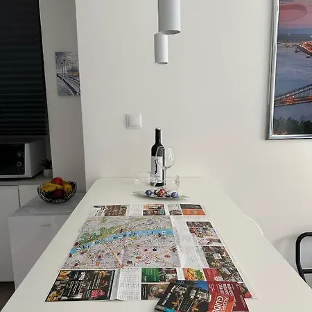 Sweet Apartment *
